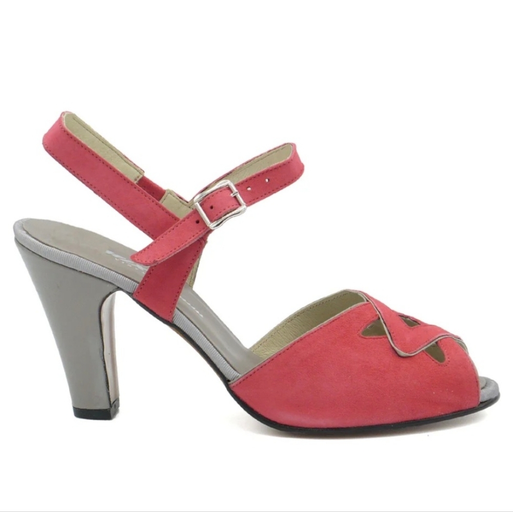 Remix Garnet Two Toned Heels size 9.5 Never worn
